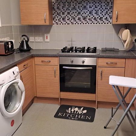 3 Bedroom Brixton Apartment Londra Esterno foto