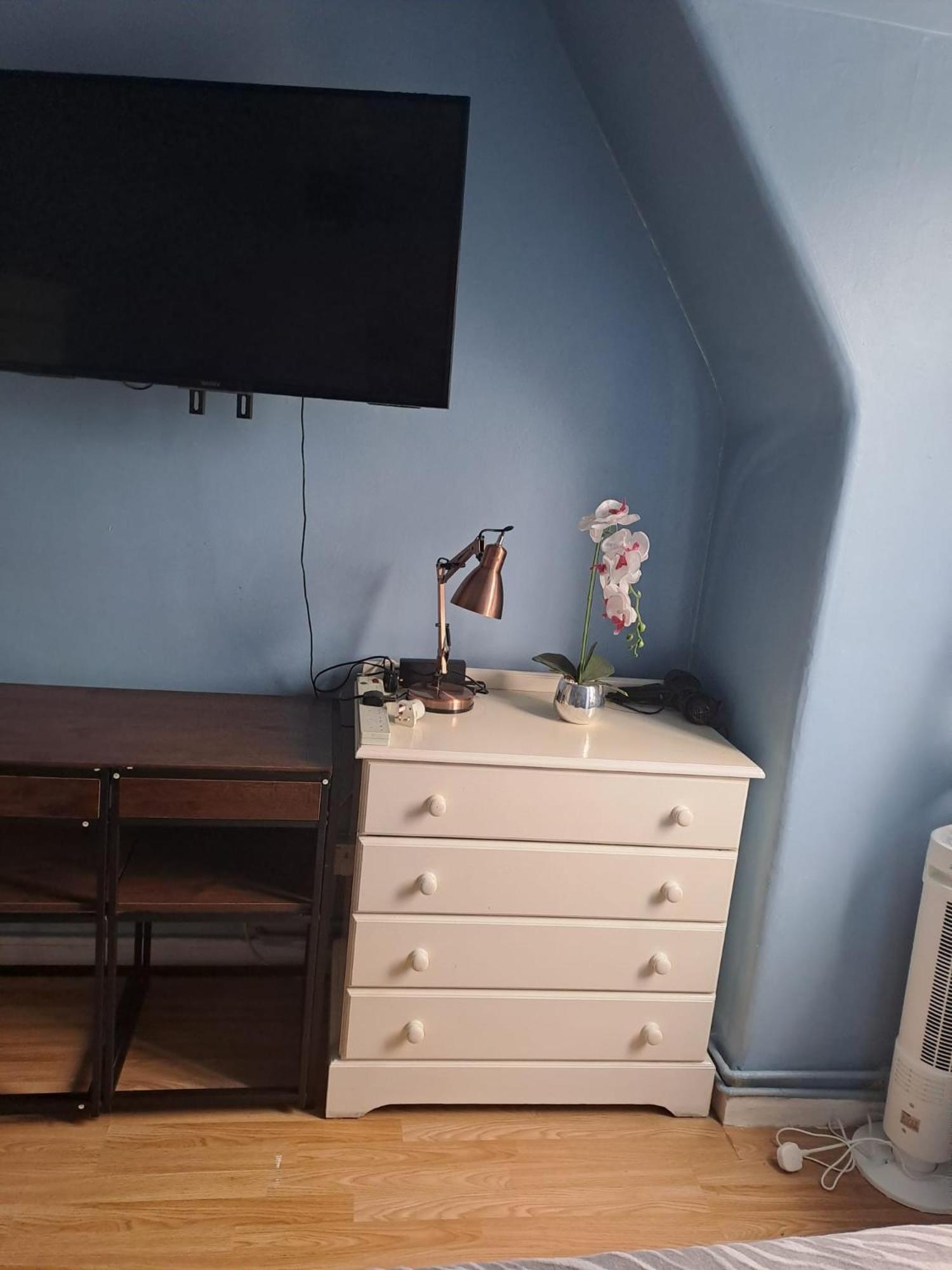 3 Bedroom Brixton Apartment Londra Esterno foto